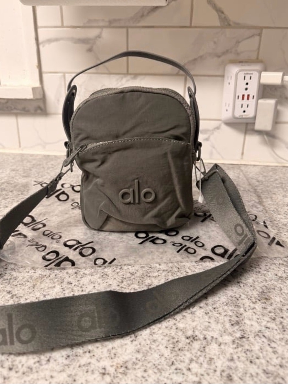Alo Yoga unisex slate gray Crossbody Bag or shoulder bag - Picture 2 of 11